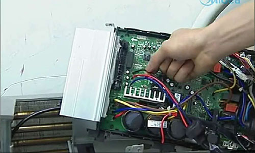 长阳美的空调电话是多少